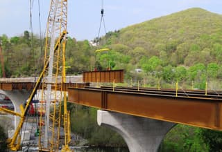 Jim Thorpe Memorial Bridge - Span 3 Steel Erection